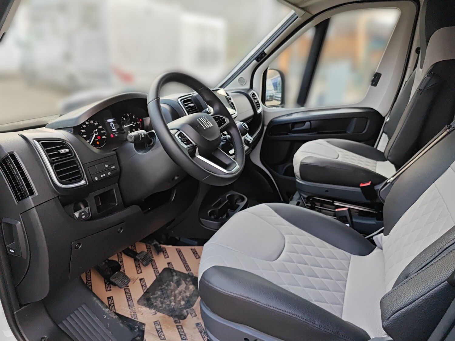 Weinsberg CaraBus EDITION FIRE 600 MQH 2025