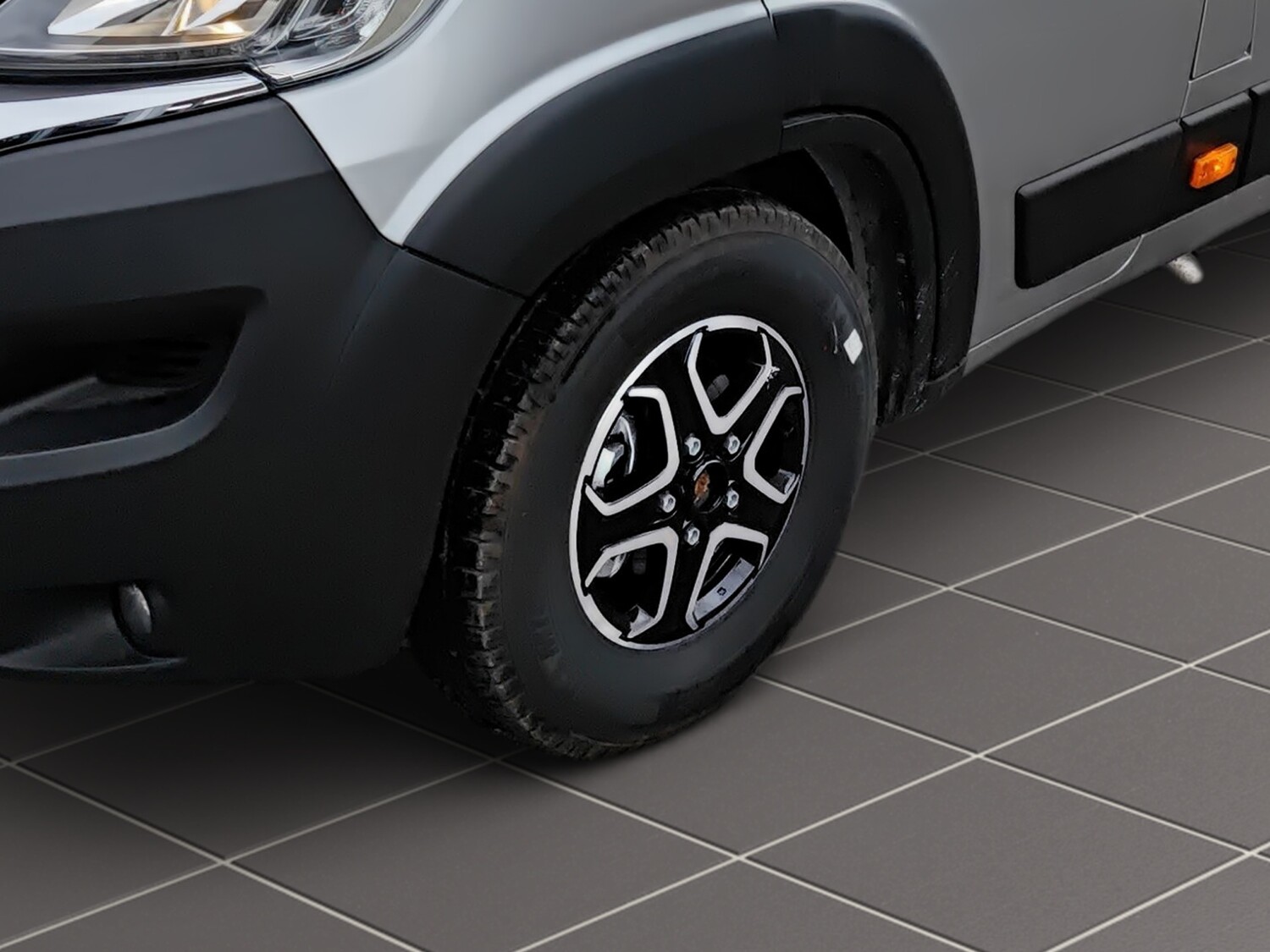 Pössl Summit Shine 640 R Citroen 165 PS Spare 11.864,- 2024