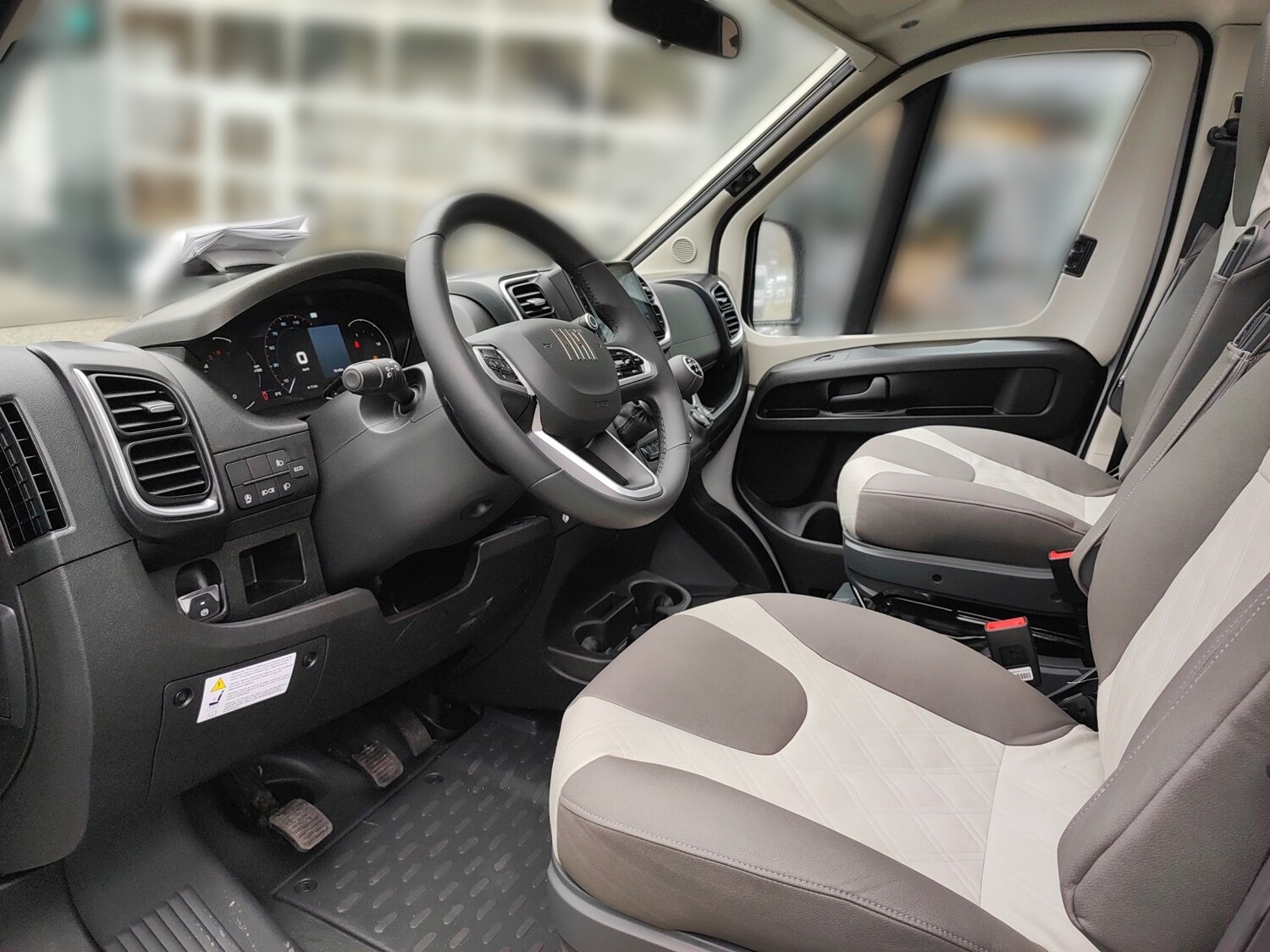 Knaus L!VE TI PLATINUM SELECTION 700 MEG Live 2025