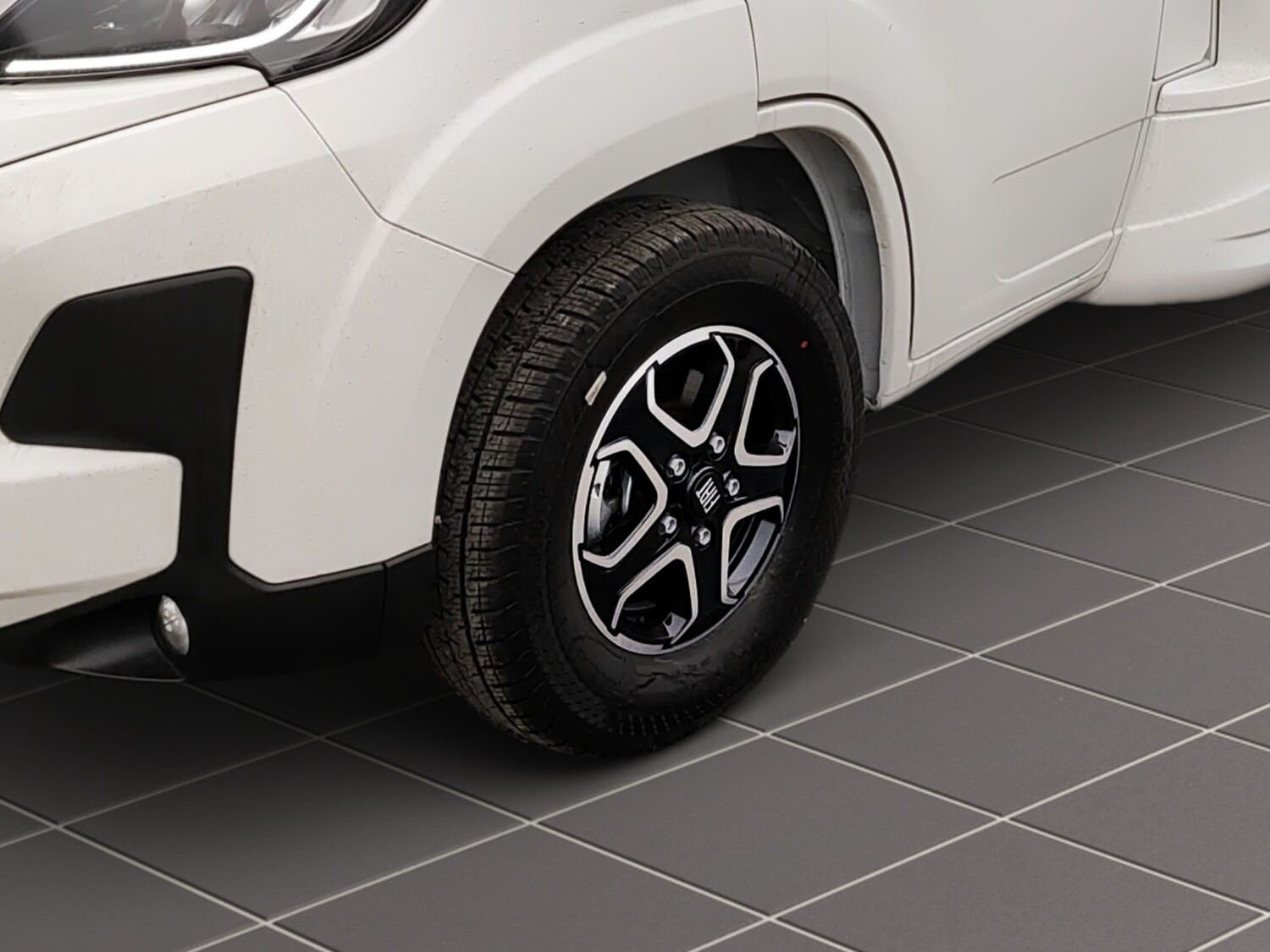 Knaus L!VE TI PLATINUM SELECTION 700 MEG Live 2025