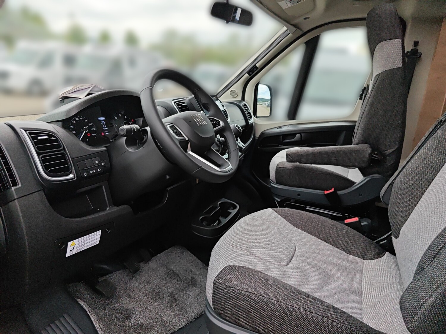 Knaus L!VE WAVE PLATINUM SELECTION 650 MF Live Wave 2025