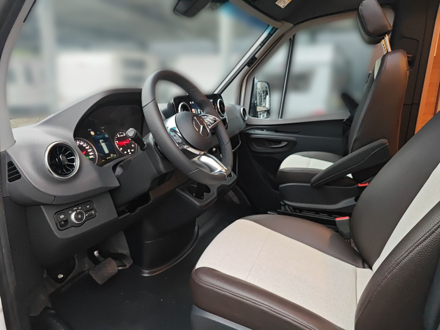 Weinsberg CaraCompact Suite MB EDITION PEPPER 640 MEG LTE 2025