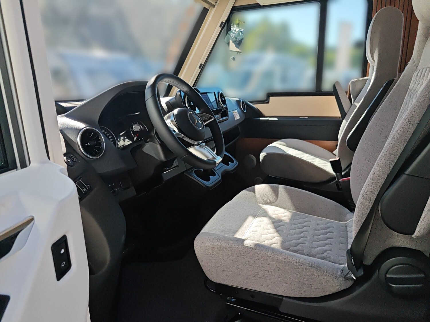 Carthago C2-tourer I 141 KB LE comfort Mercedes 2026