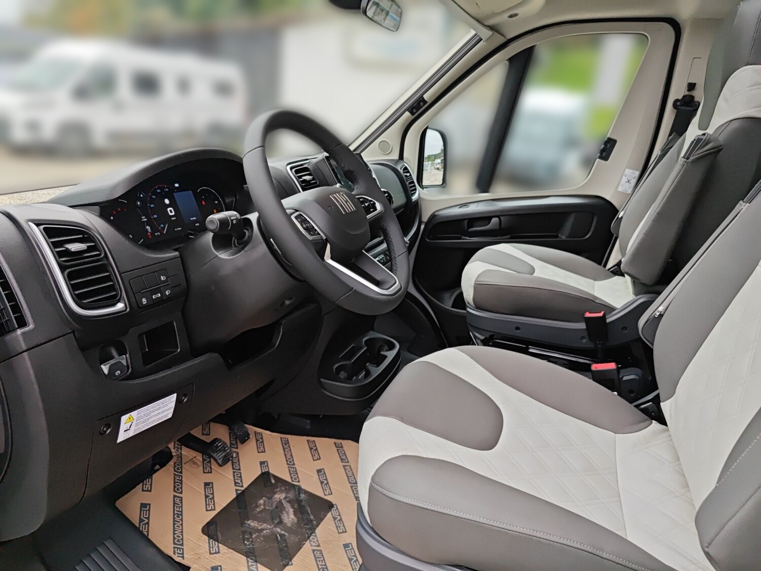 Knaus L!VE TI PLATINUM SELECTION 650 MF 2026