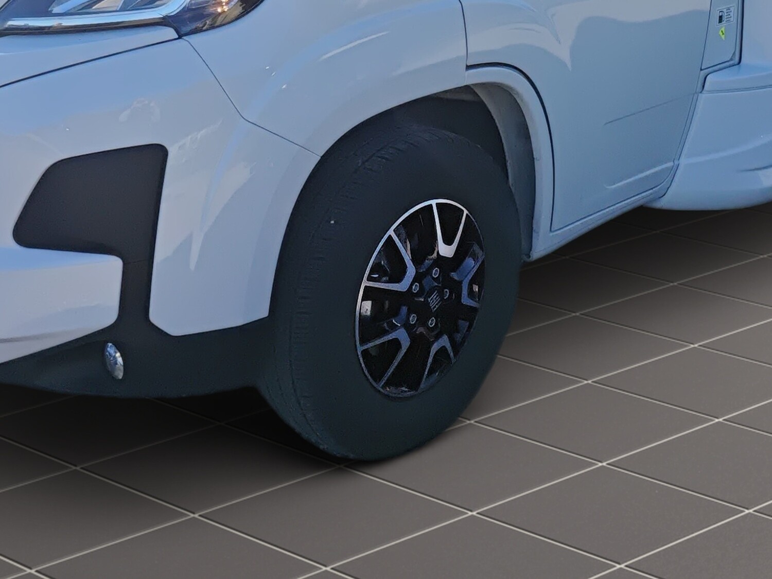 Knaus L!VE WAVE PLATINUM SELECTION 700 MEG Live Wave 2025