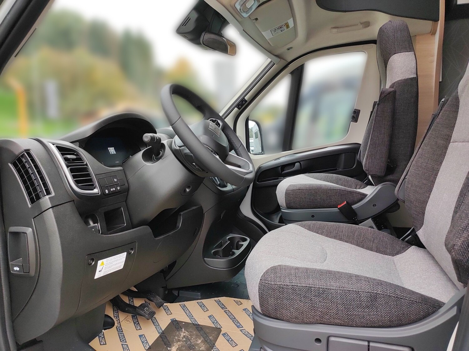 Knaus L!VE WAVE PLATINUM SELECTION 650 MF Live Wave 2026