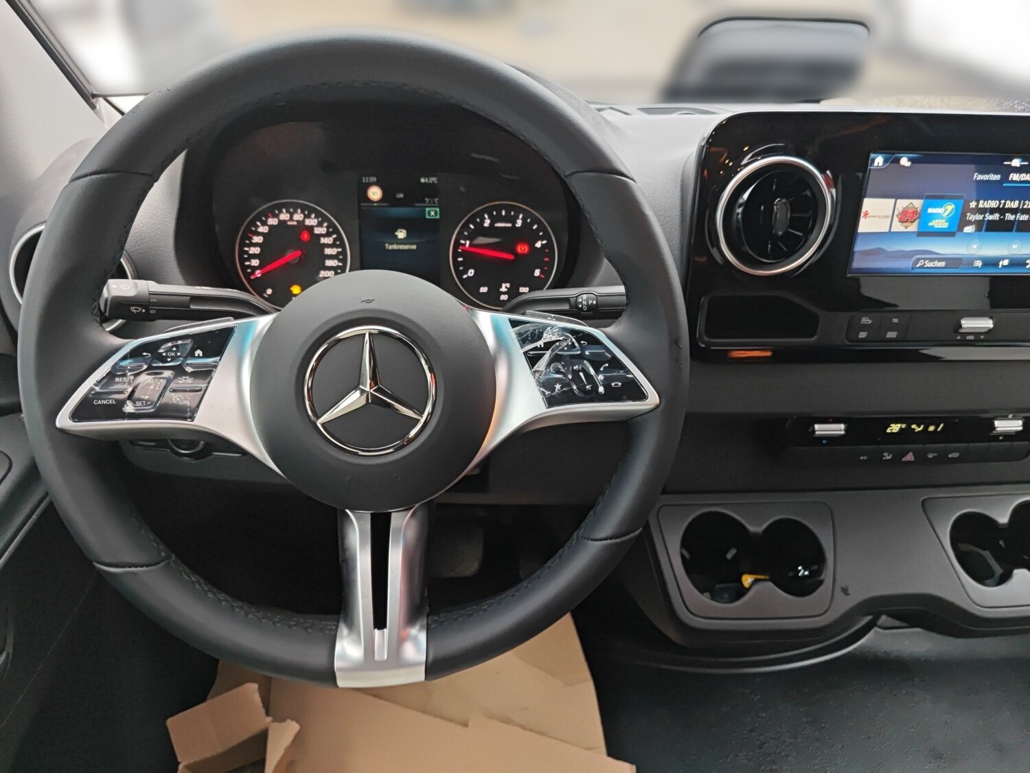 Weinsberg CaraCompact Suite MB EDITION PEPPER 640 MEG LTE 2025