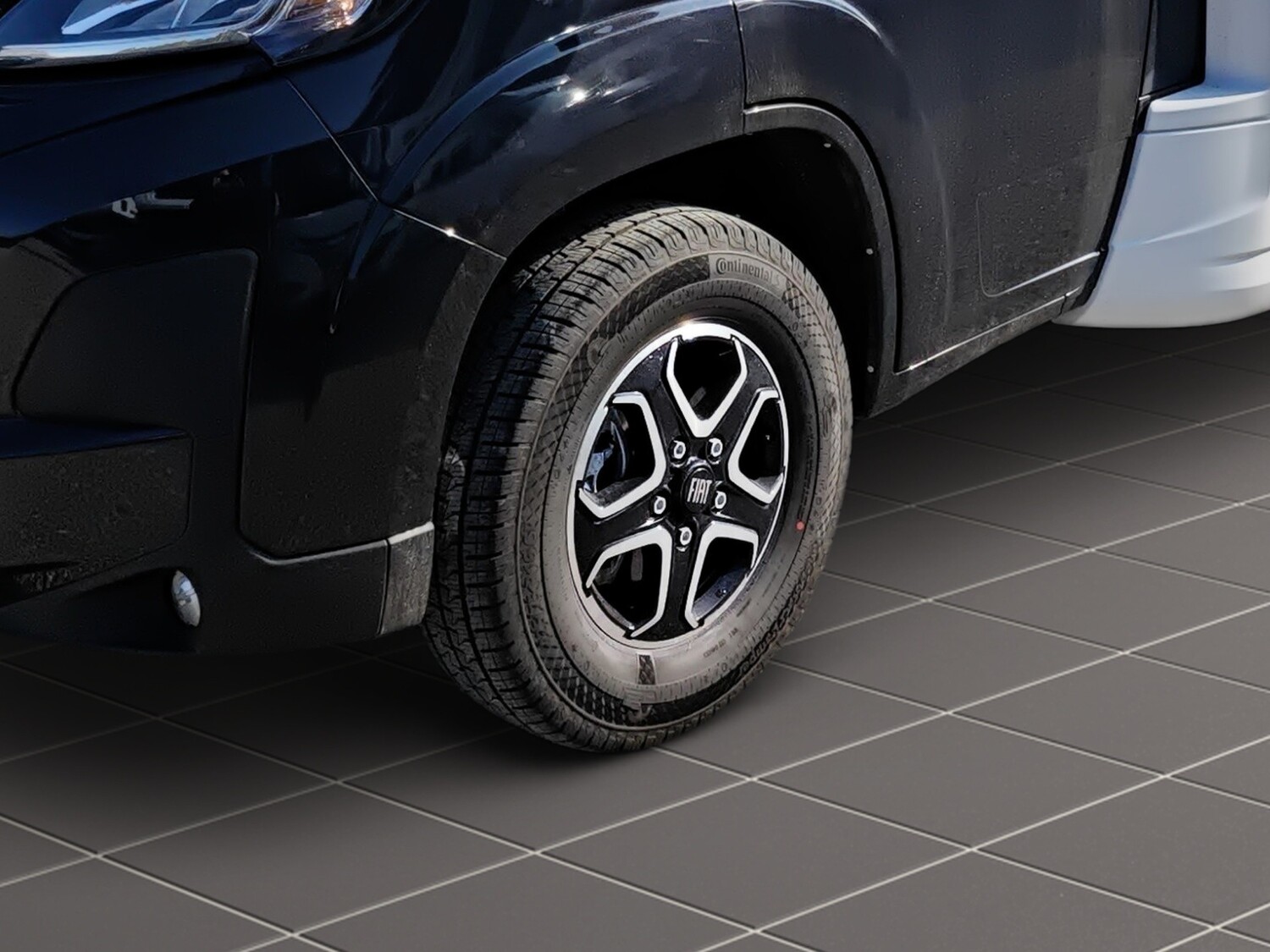 Knaus L!VE WAVE PLATINUM SELECTION 650 MEG Live Wave 2026