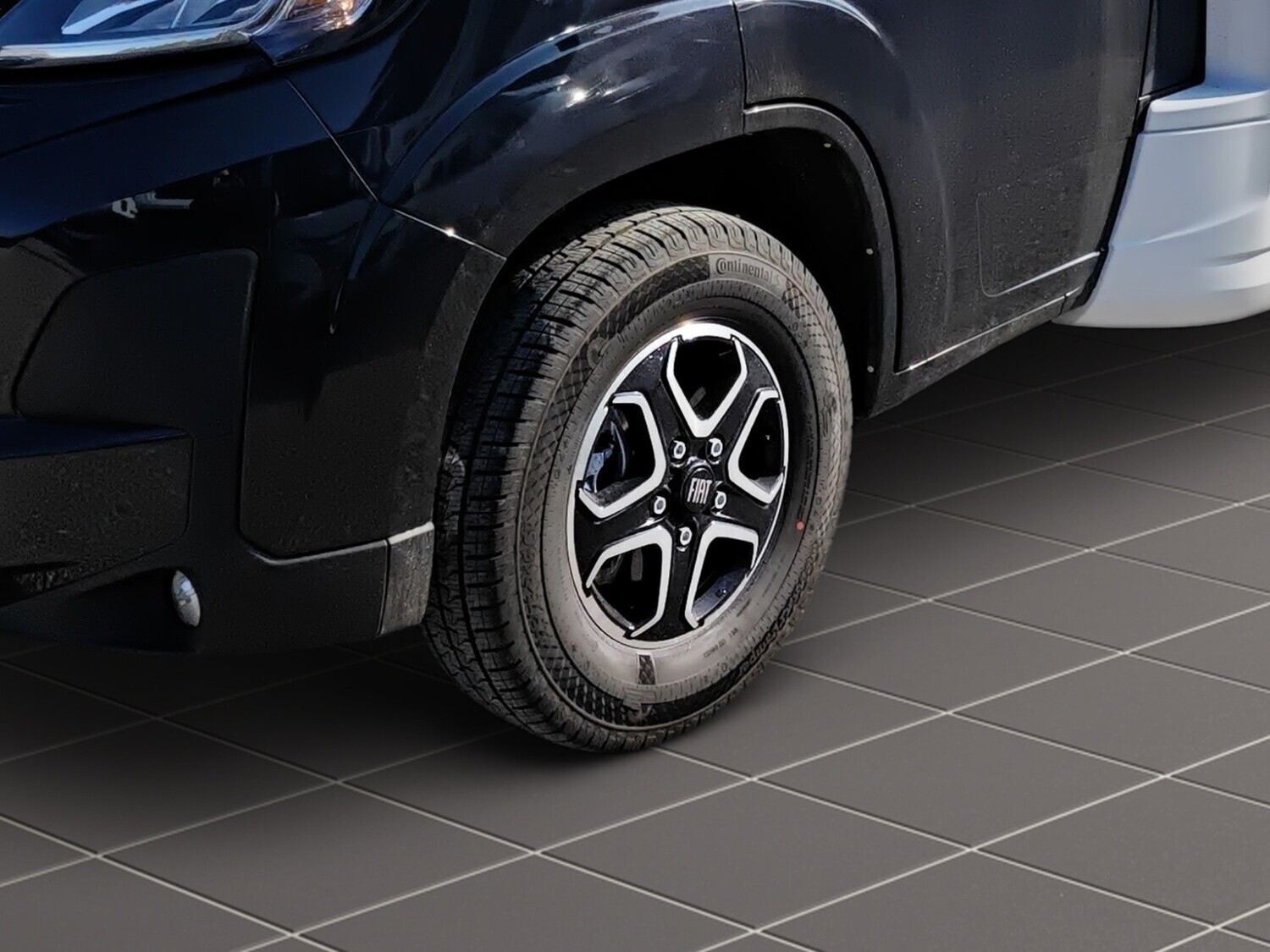 Knaus L!VE WAVE PLATINUM SELECTION 650 MEG Live Wave 2026