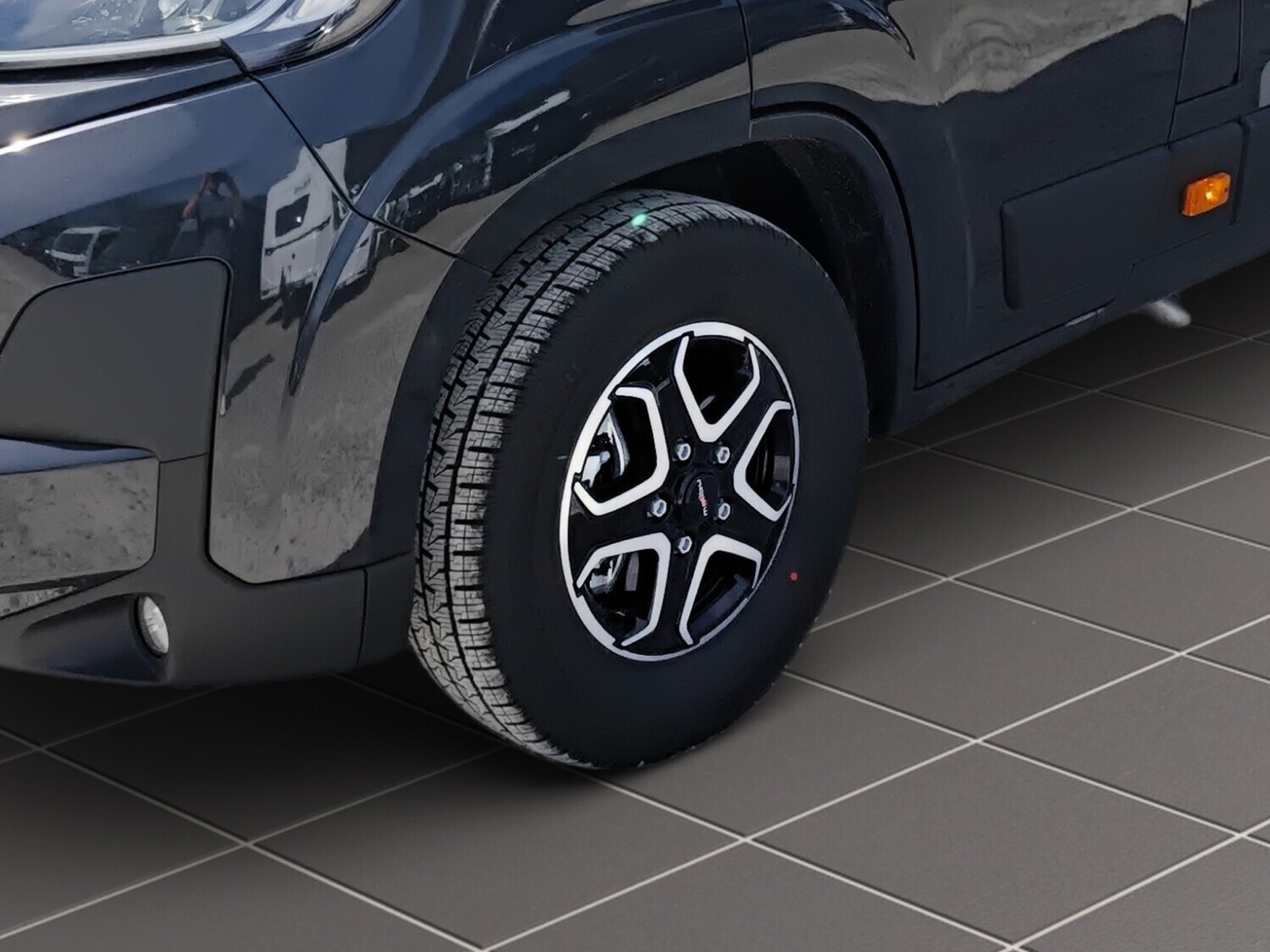 Malibu Van first class – two rooms 640 LE RB GT skyview 2026