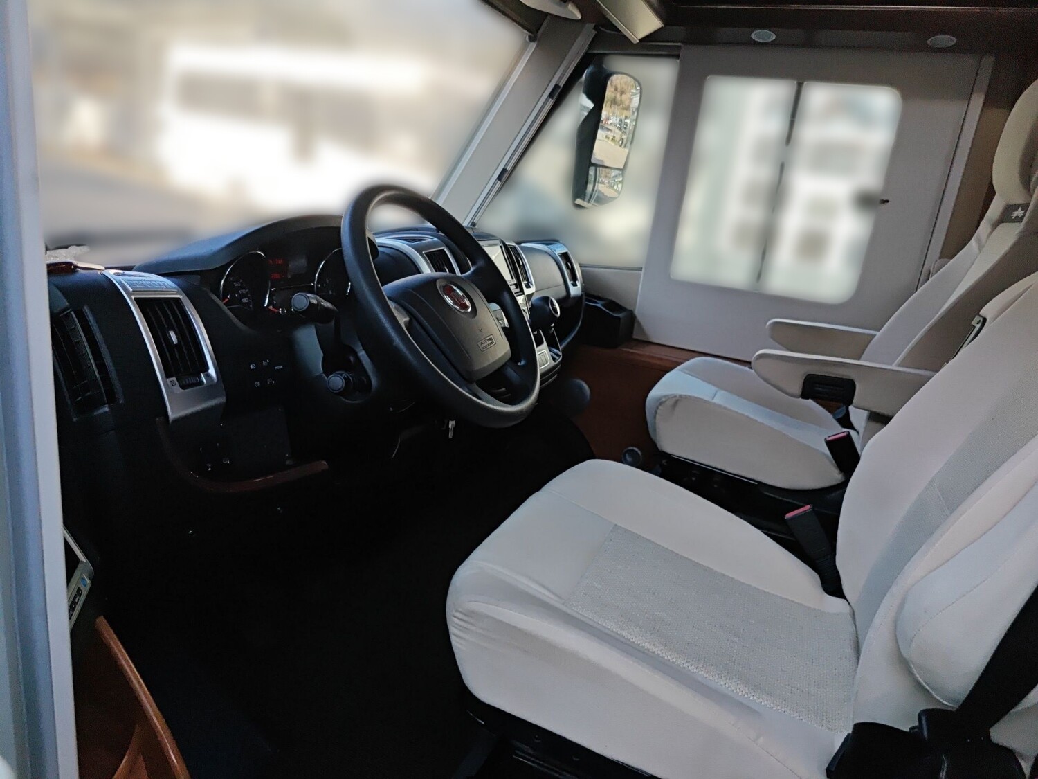 Carthago chic c-line I 4.8 LE 2017