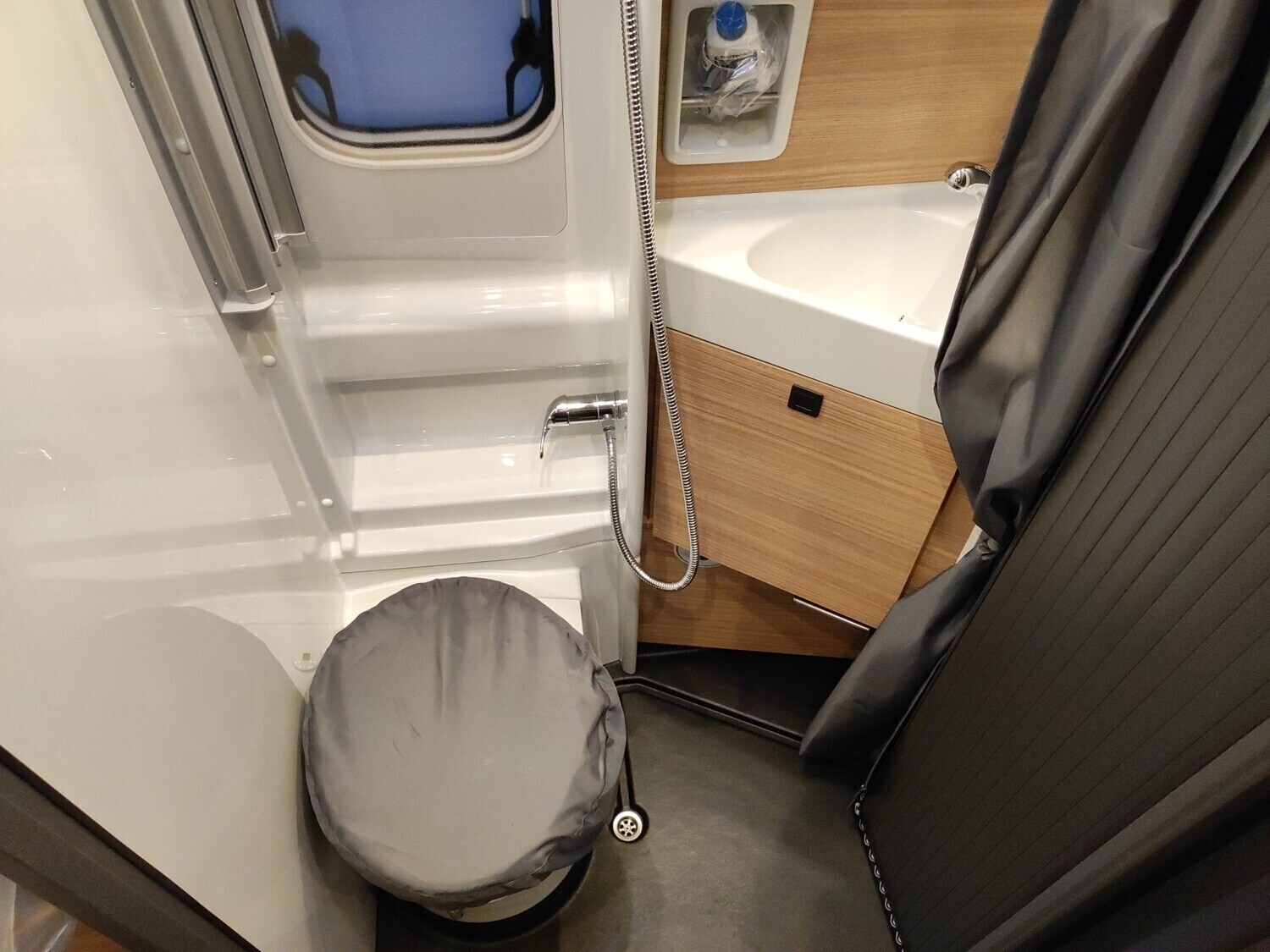 Malibu Relax 640 LE R ambition Van First Class two Room 2026 | Bild 14