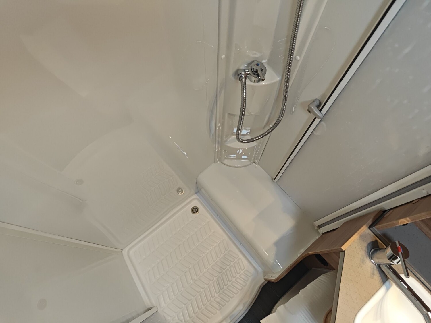 Weinsberg CaraSuite EDITION SPICY 650 MEG 2027 | Bild 15