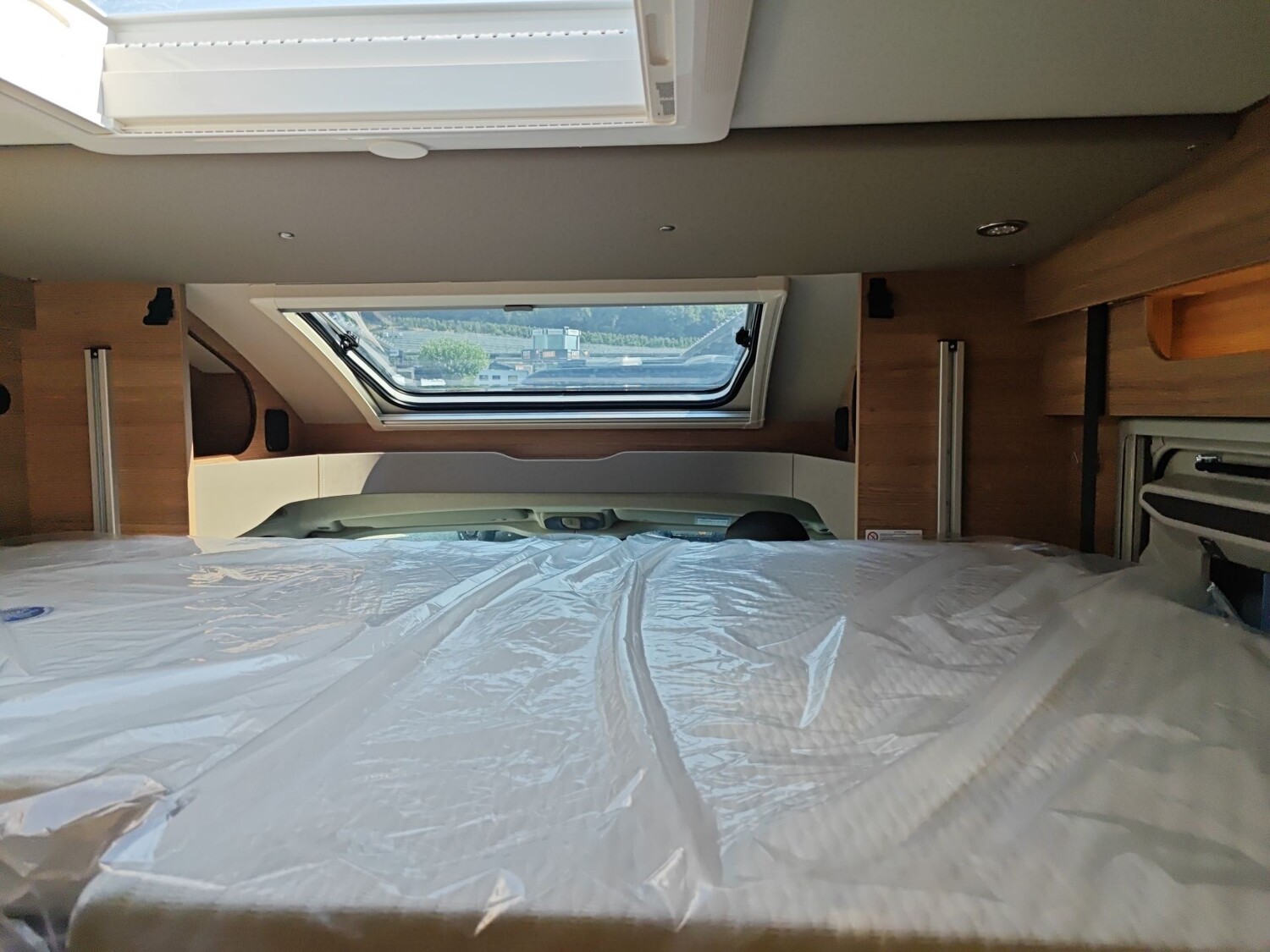Weinsberg CaraSuite EDITION SPICY 650 MEG 2027 | Bild 17