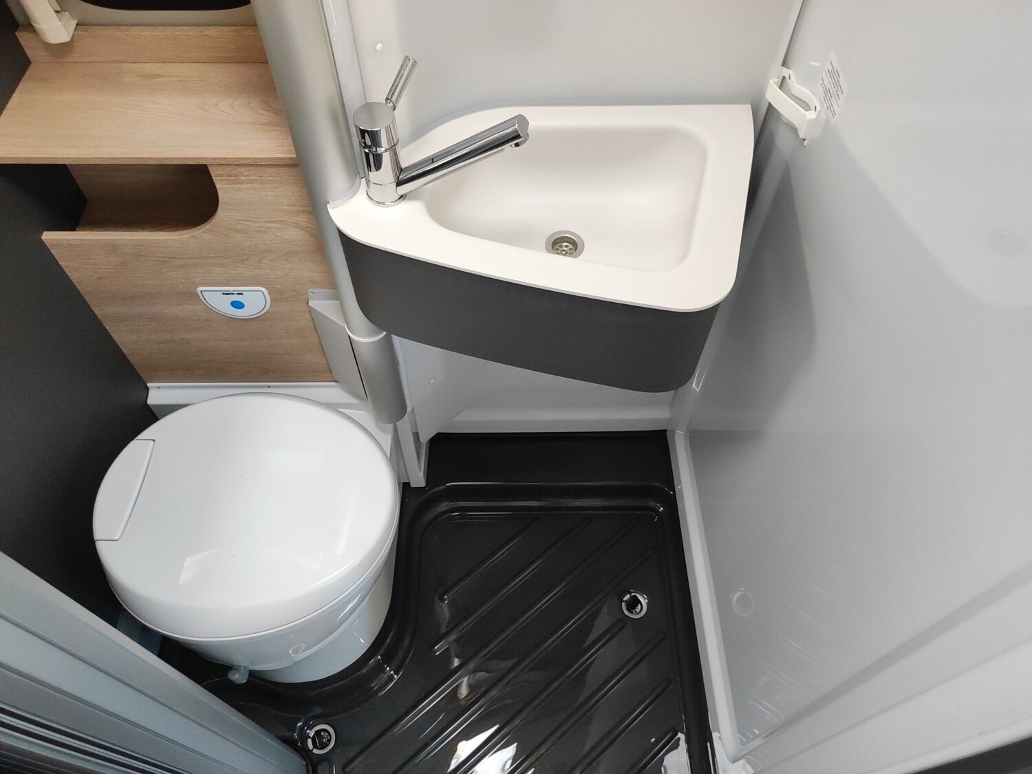 Dethleffs Globetrail 600 DS Advantage 2024 | Bild 14