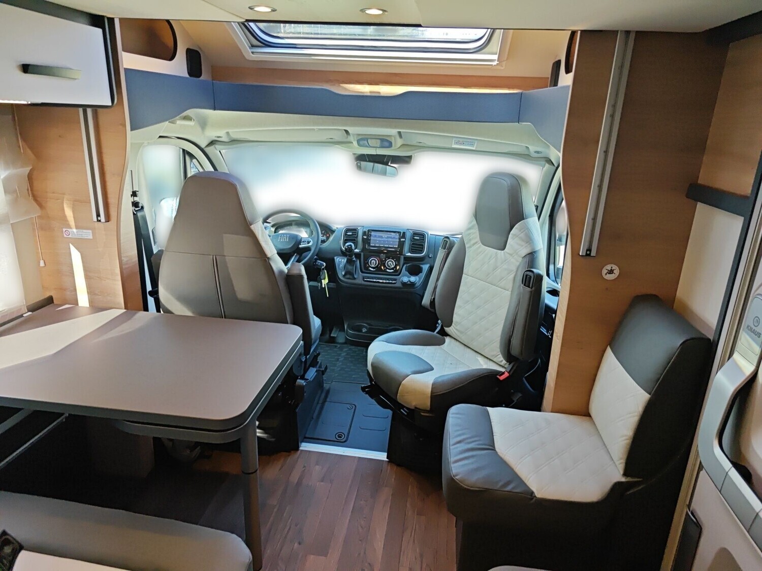 Knaus L!VE WAVE PLATINUM SELECTION 650 MEG Live Wave 2026 | Bild 10
