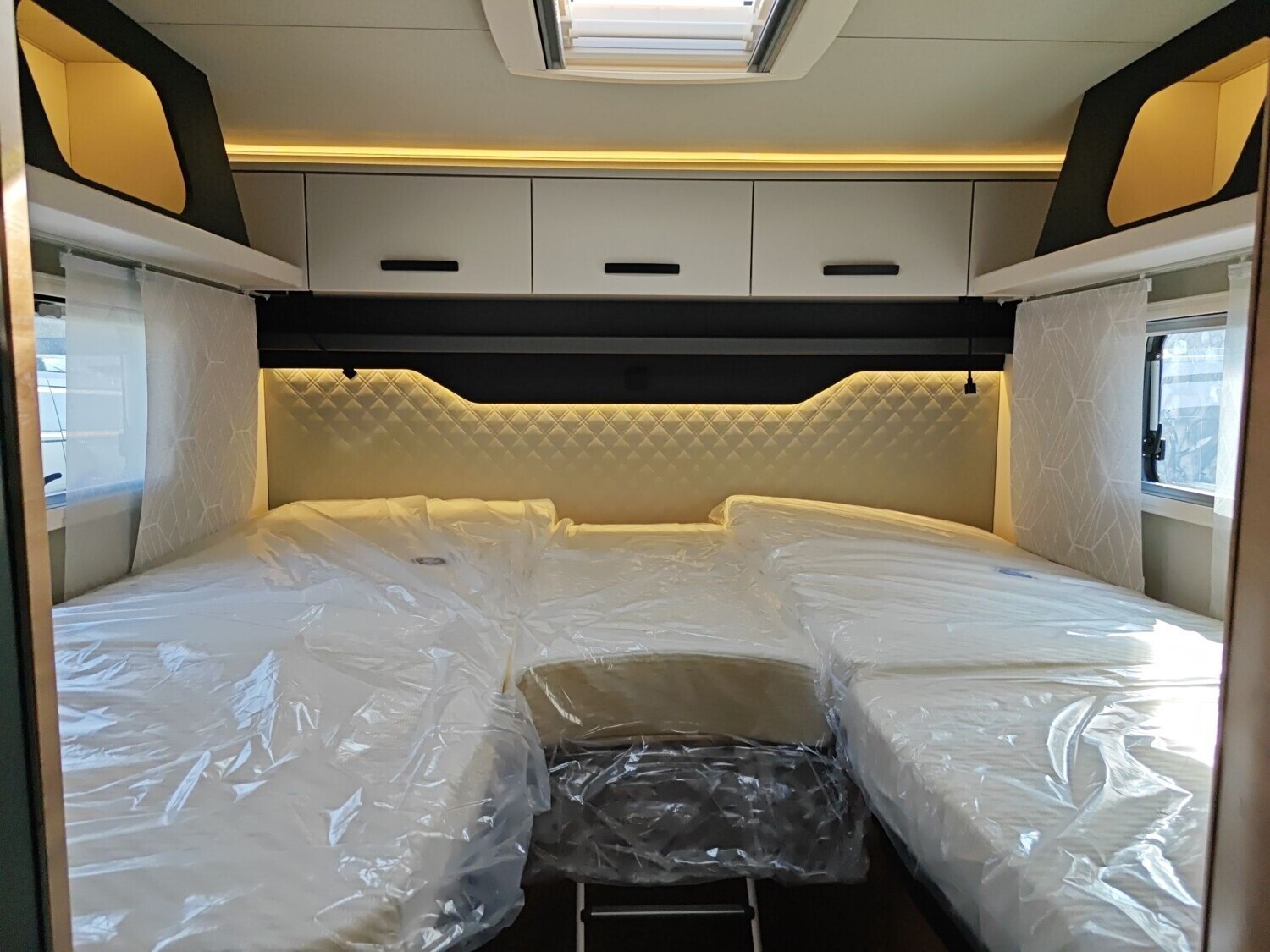Knaus L!VE WAVE PLATINUM SELECTION 650 MEG Live Wave 2026 | Bild 16