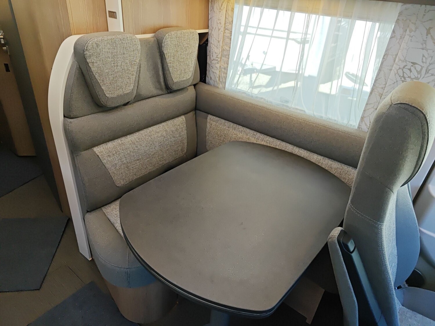 Carthago C2-tourer I 143 KB LE comfort Mercedes 2026 | Bild 11