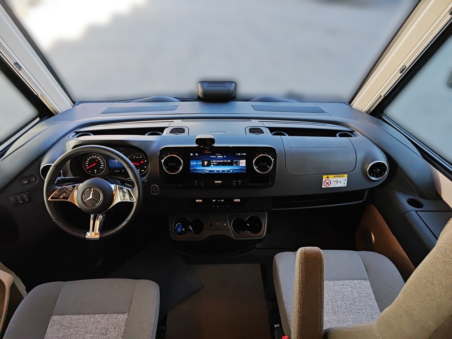 Carthago C2-tourer I 143 KB LE comfort Mercedes 2026 | Bild 9