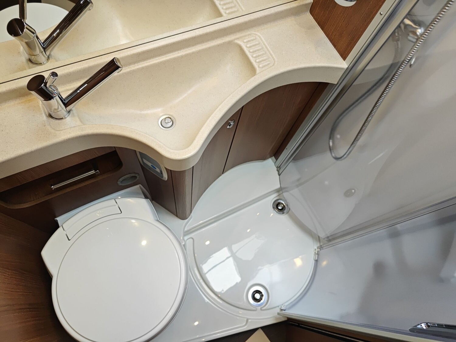 Carthago C2-tourer I 143 KB LE comfort Mercedes 2026 | Bild 14