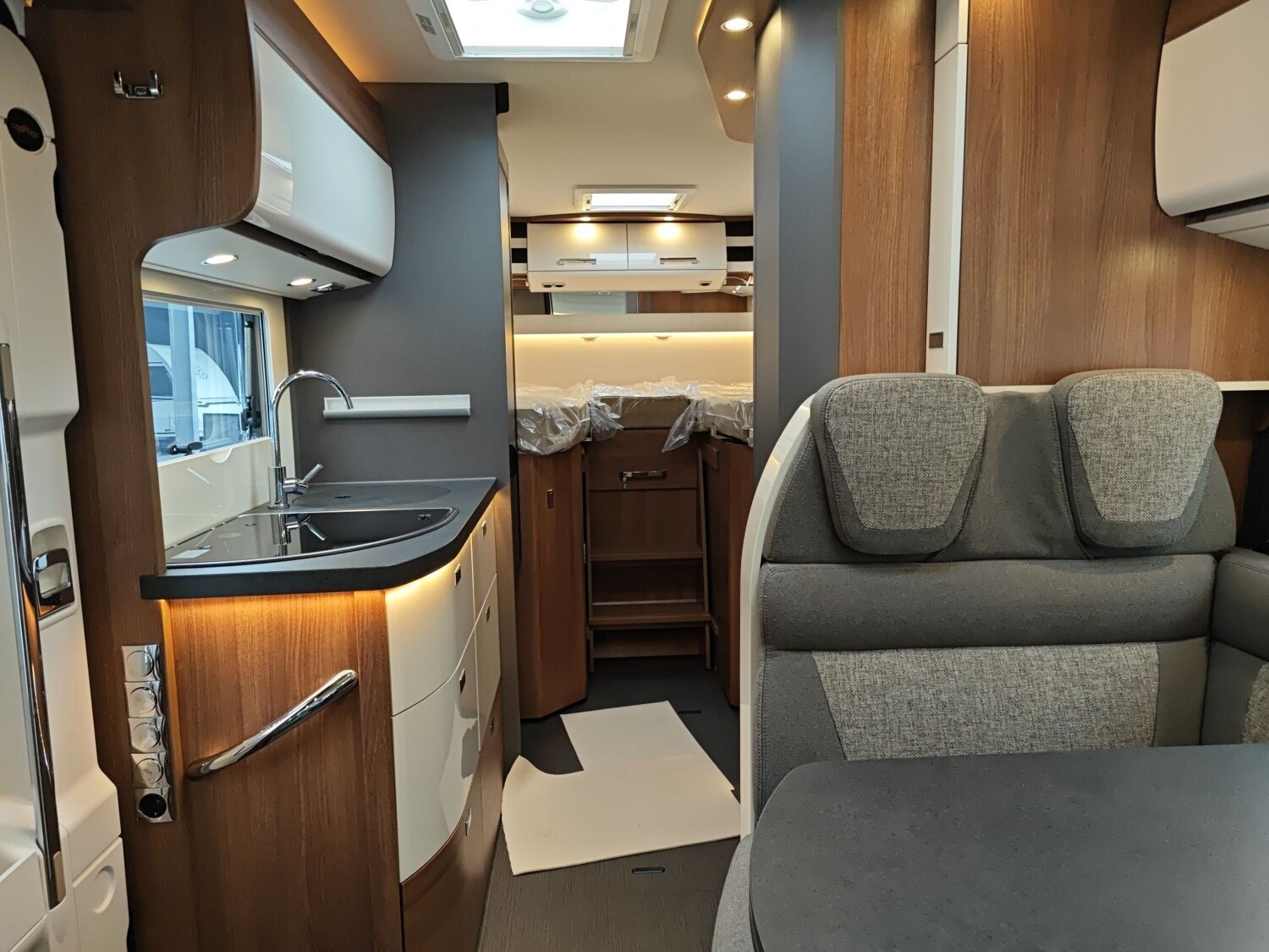 Carthago C2-tourer I 143 KB LE comfort Mercedes 2026 | Bild 18