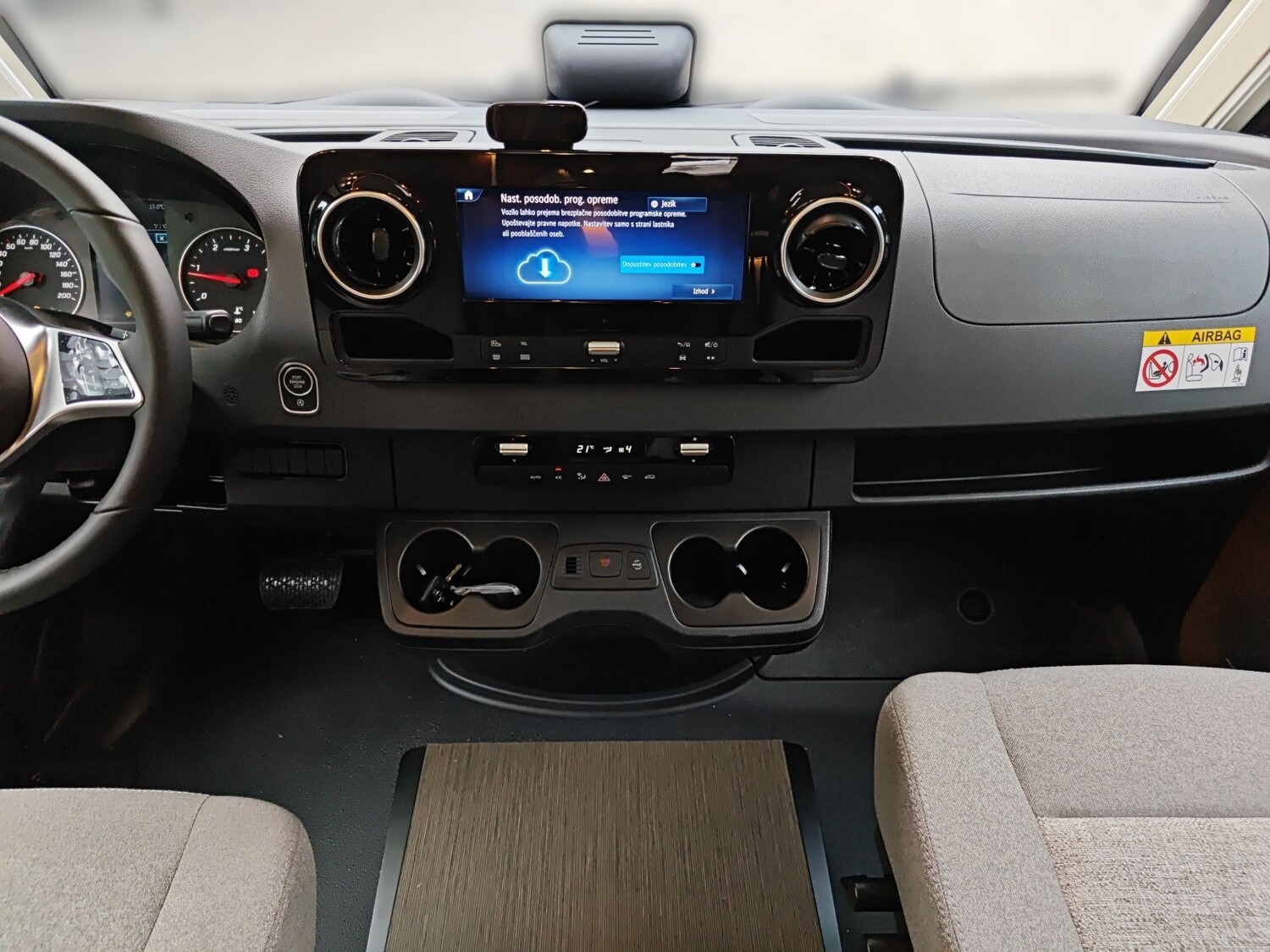 Carthago C2-tourer I 143 KB LE comfort Mercedes 2026 | Bild 8