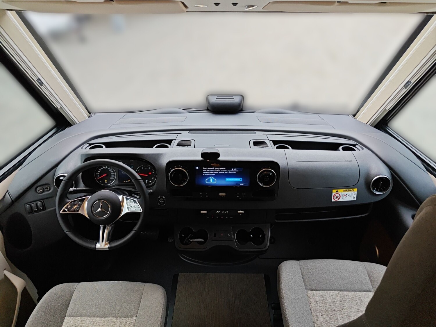 Carthago C2-tourer I 143 KB LE comfort Mercedes 2026 | Bild 9