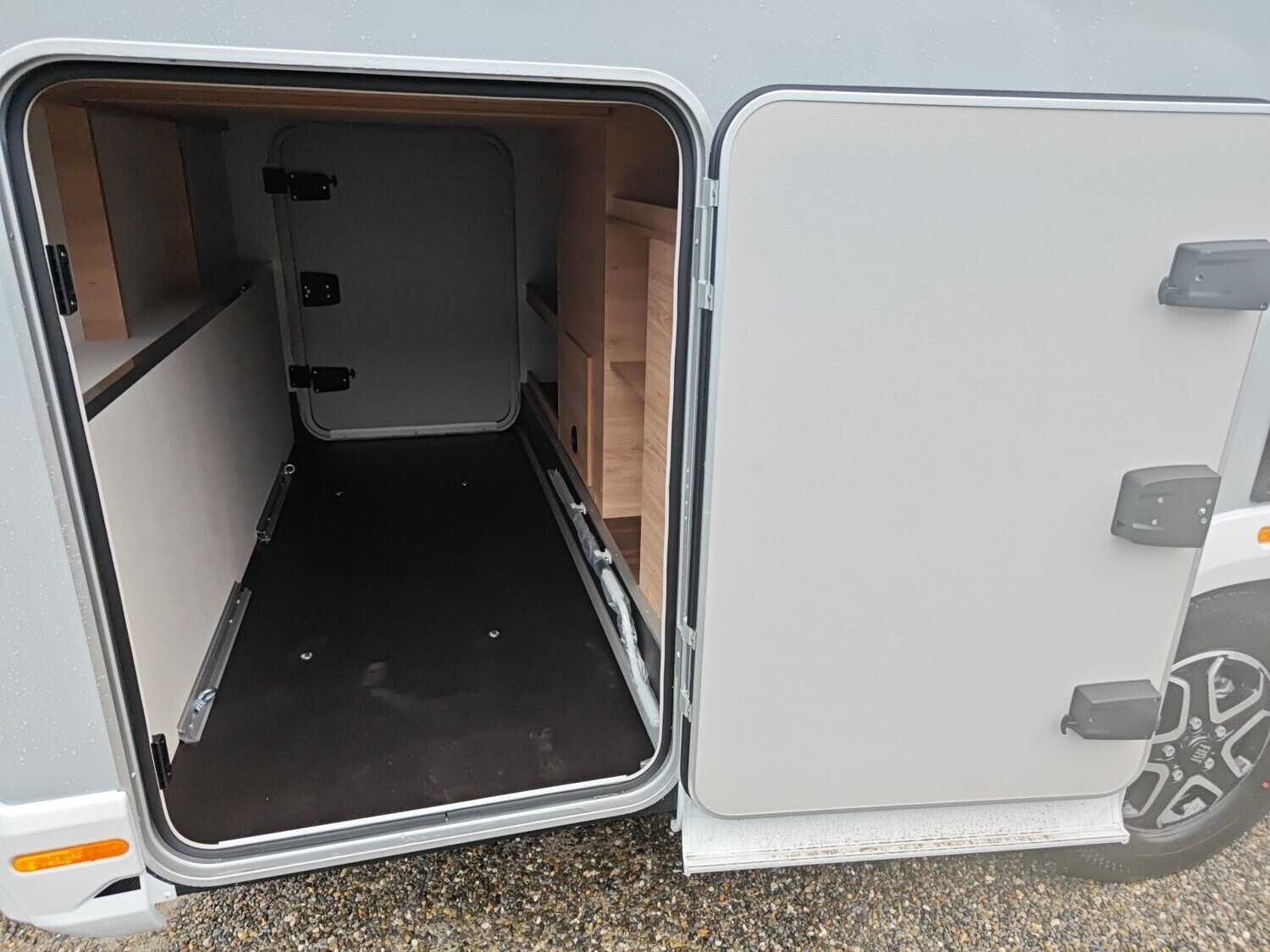 Knaus L!VE WAVE PLATINUM SELECTION 650 MEG Live Wave 2026 | Bild 21