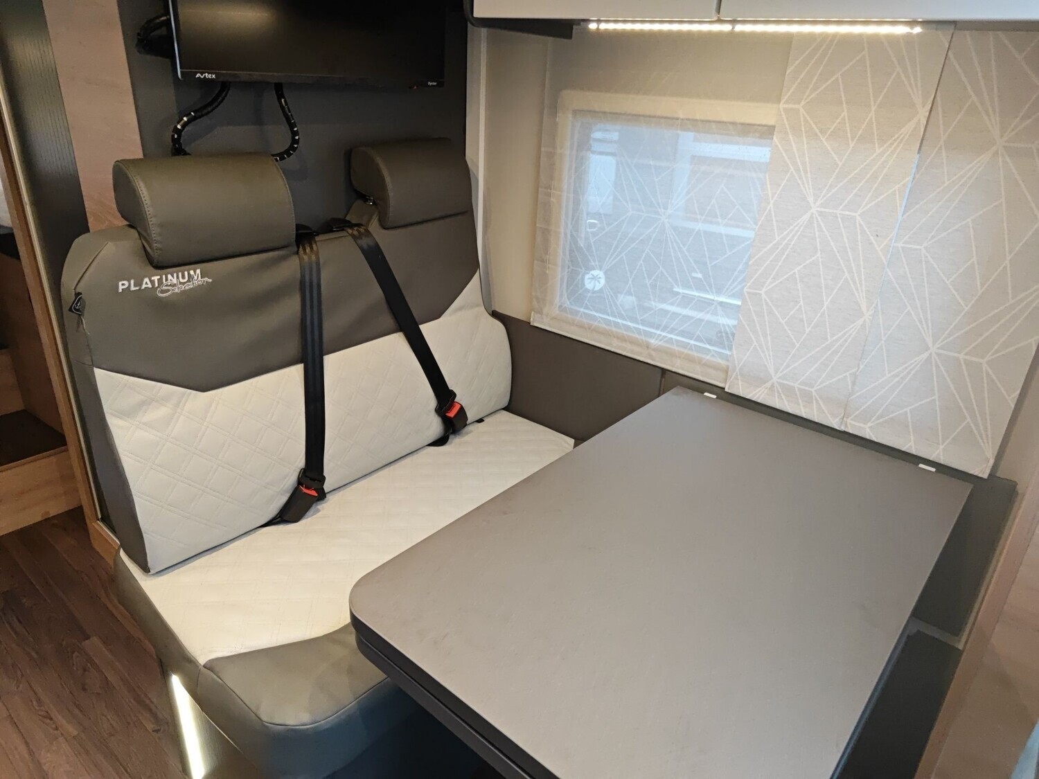 Knaus L!VE WAVE PLATINUM SELECTION 650 MEG Live Wave 2026 | Bild 11