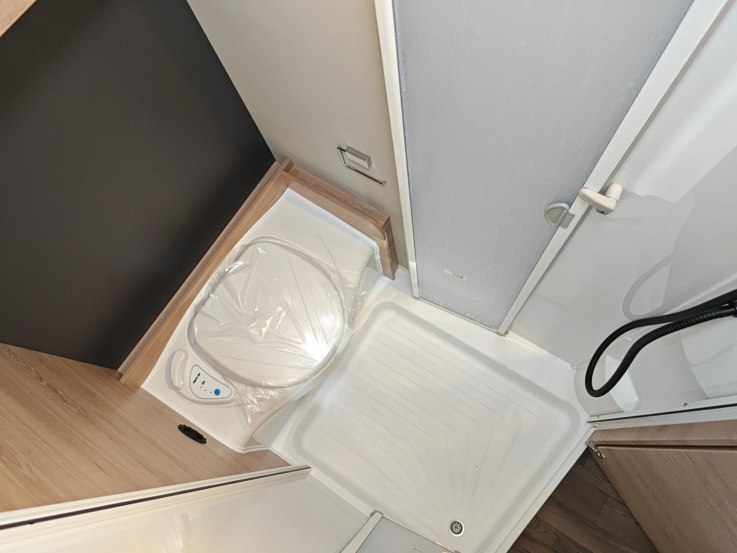 Knaus L!VE WAVE PLATINUM SELECTION 650 MF 2027 | Bild 15
