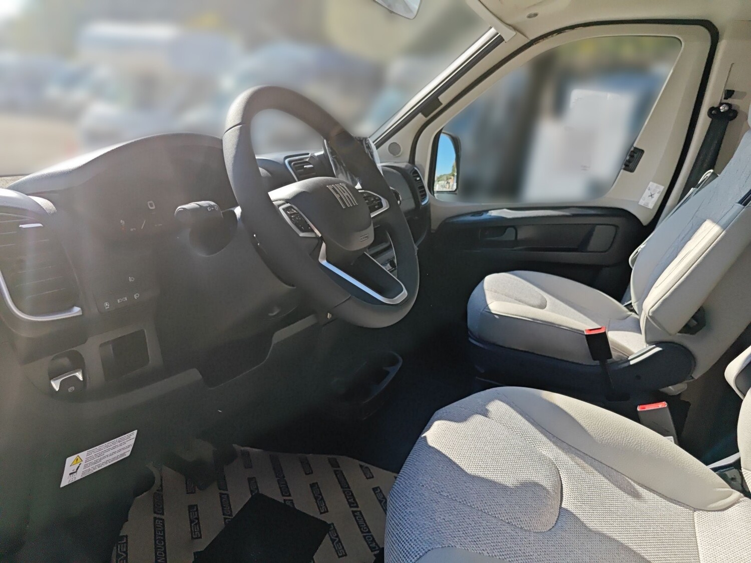 Knaus L!VE WAVE PLATINUM SELECTION 650 MF 2027 | Bild 6