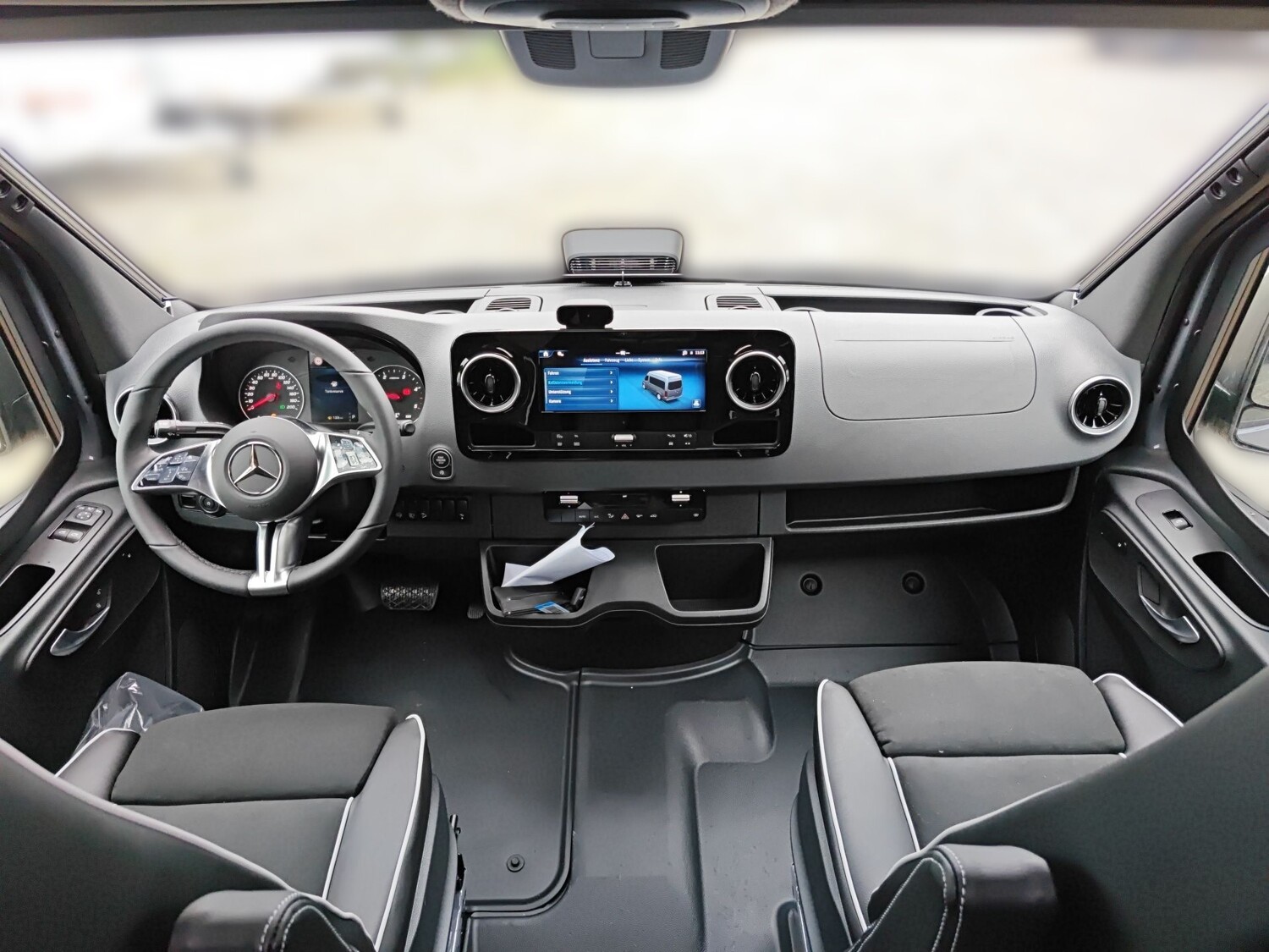 Hymer Grand Canyon S CrossOver 600 2027 | Bild 9