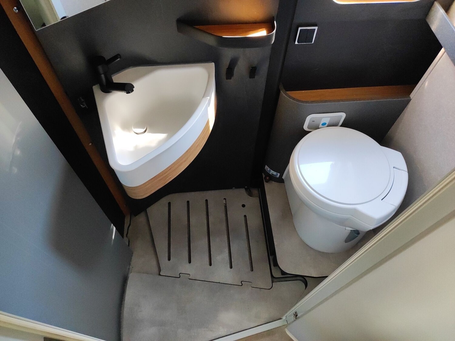 Hymer Venture S Mercedes 2023 | Bild 14